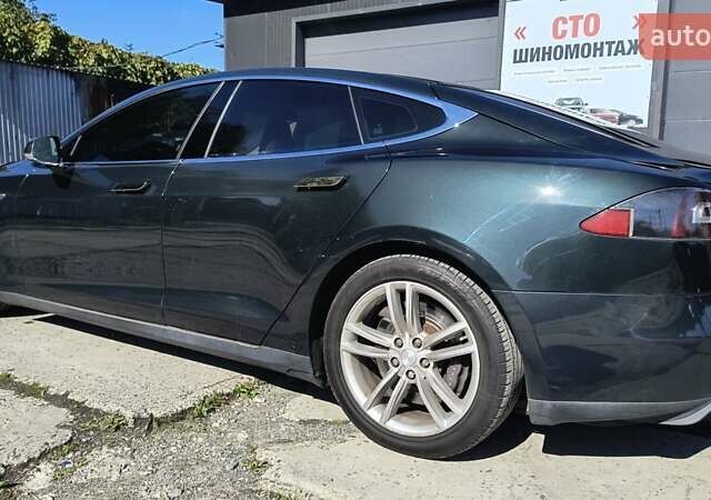 Зеленый Тесла Модель С, объемом двигателя 0 л и пробегом 224 тыс. км за 12100 $, фото 12 на Automoto.ua