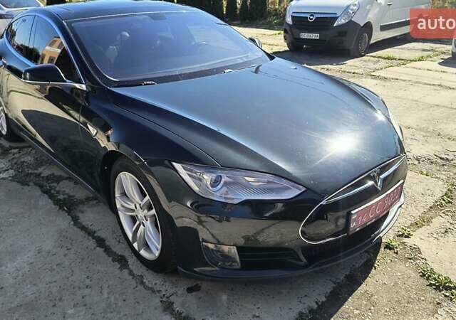 Зеленый Тесла Модель С, объемом двигателя 0 л и пробегом 224 тыс. км за 12100 $, фото 4 на Automoto.ua