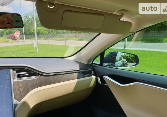 Зеленый Тесла Модель С, объемом двигателя 0 л и пробегом 243 тыс. км за 13200 $, фото 16 на Automoto.ua