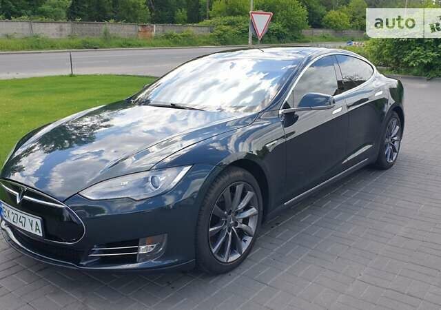 Зеленый Тесла Модель С, объемом двигателя 0 л и пробегом 243 тыс. км за 13200 $, фото 1 на Automoto.ua