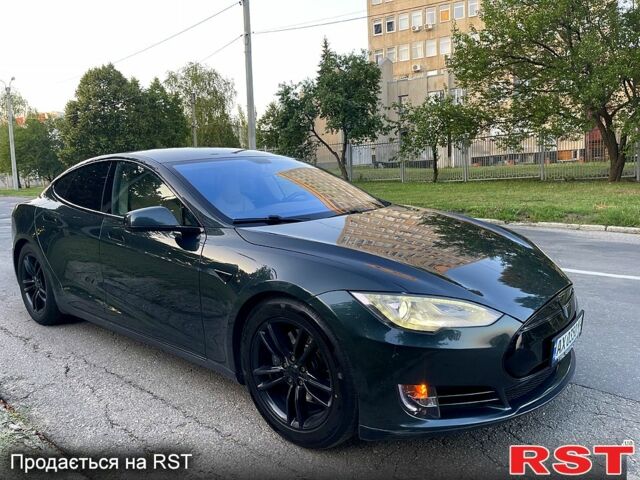 Зелений Тесла Модель С, об'ємом двигуна 0 л та пробігом 0 тис. км за 13000 $, фото 2 на Automoto.ua