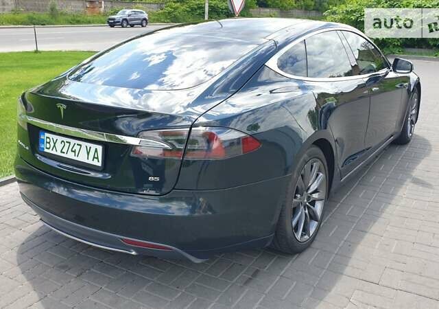 Зеленый Тесла Модель С, объемом двигателя 0 л и пробегом 243 тыс. км за 13200 $, фото 3 на Automoto.ua