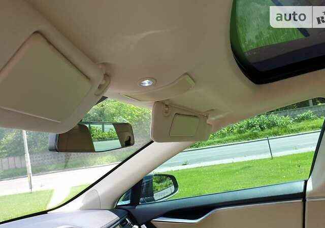 Зеленый Тесла Модель С, объемом двигателя 0 л и пробегом 243 тыс. км за 13200 $, фото 22 на Automoto.ua