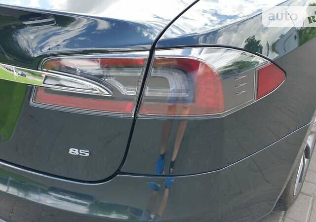 Зеленый Тесла Модель С, объемом двигателя 0 л и пробегом 243 тыс. км за 13200 $, фото 25 на Automoto.ua