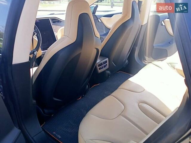 Зелений Тесла Модель С, об'ємом двигуна 0 л та пробігом 225 тис. км за 14500 $, фото 22 на Automoto.ua