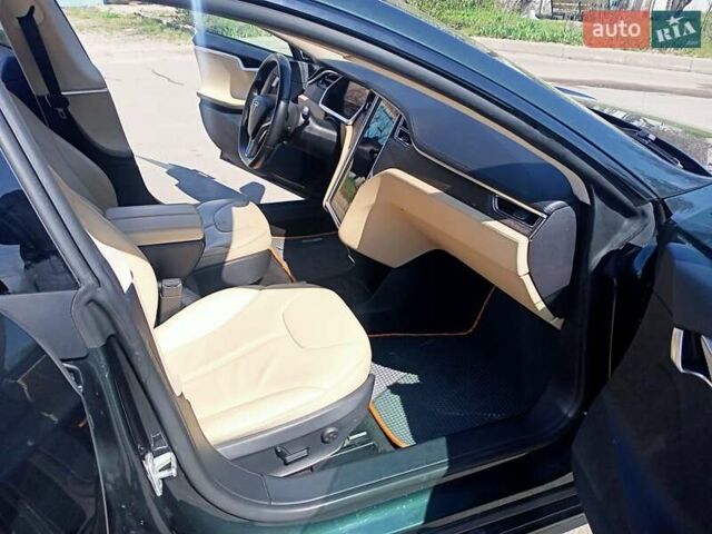Зелений Тесла Модель С, об'ємом двигуна 0 л та пробігом 225 тис. км за 14500 $, фото 15 на Automoto.ua