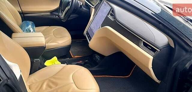 Зеленый Тесла Модель С, объемом двигателя 0 л и пробегом 231 тыс. км за 13800 $, фото 7 на Automoto.ua