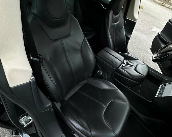 Зелений Тесла Модель С, об'ємом двигуна 0 л та пробігом 298 тис. км за 12499 $, фото 12 на Automoto.ua