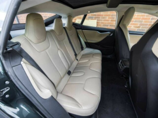 Зеленый Тесла Модель С, объемом двигателя 0 л и пробегом 86 тыс. км за 3500 $, фото 8 на Automoto.ua