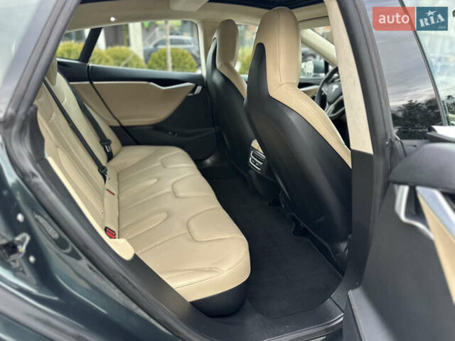 Зеленый Тесла Модель С, объемом двигателя 0 л и пробегом 240 тыс. км за 12499 $, фото 14 на Automoto.ua