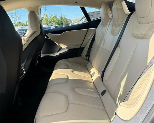 Зелений Тесла Модель С, об'ємом двигуна 0 л та пробігом 165 тис. км за 15300 $, фото 11 на Automoto.ua