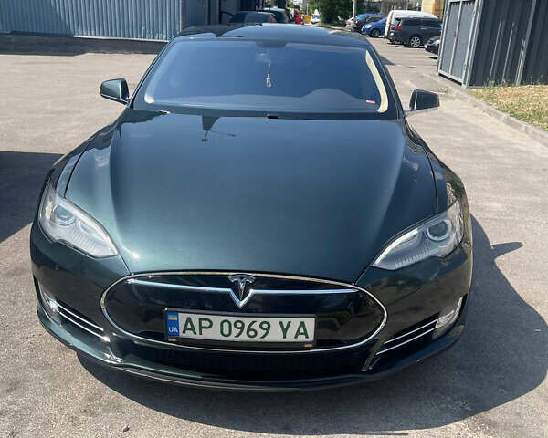 Зеленый Тесла Модель С, объемом двигателя 0 л и пробегом 110 тыс. км за 13700 $, фото 8 на Automoto.ua