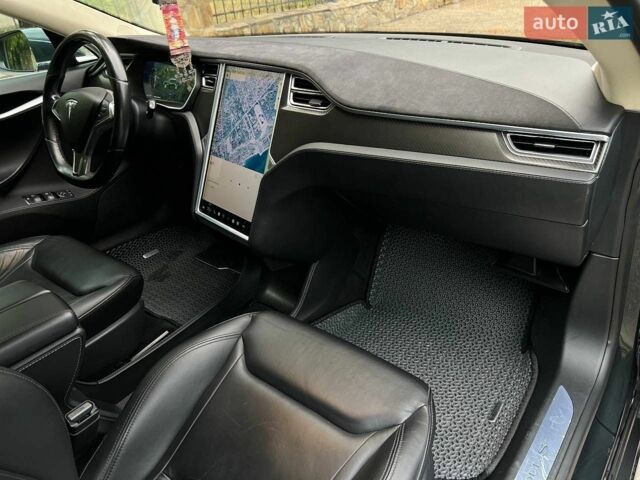 Зелений Тесла Модель С, об'ємом двигуна 0 л та пробігом 117 тис. км за 12500 $, фото 25 на Automoto.ua