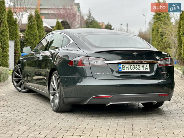Зеленый Тесла Модель С, объемом двигателя 0 л и пробегом 115 тыс. км за 15900 $, фото 2 на Automoto.ua
