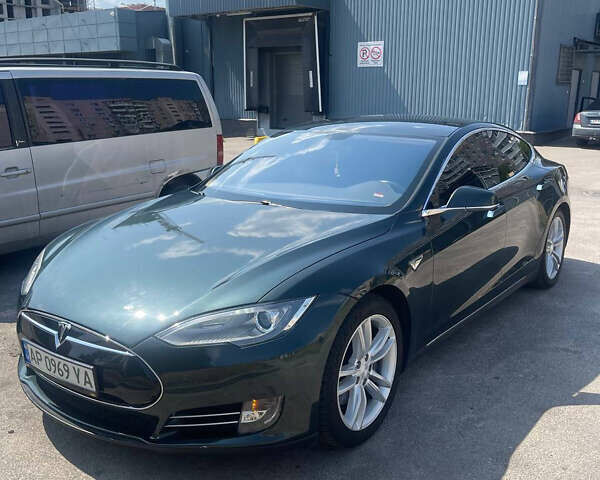Зеленый Тесла Модель С, объемом двигателя 0 л и пробегом 110 тыс. км за 13700 $, фото 9 на Automoto.ua