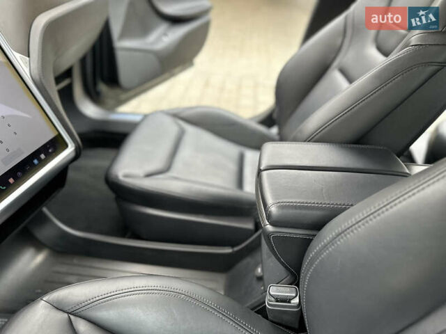 Зеленый Тесла Модель С, объемом двигателя 0 л и пробегом 115 тыс. км за 15900 $, фото 34 на Automoto.ua