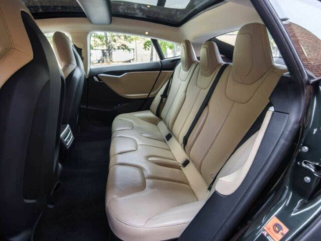 Зеленый Тесла Модель С, объемом двигателя 0 л и пробегом 86 тыс. км за 3500 $, фото 9 на Automoto.ua