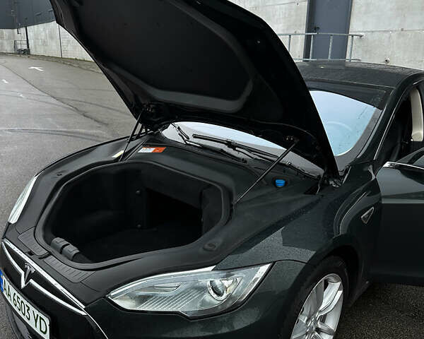 Зелений Тесла Модель С, об'ємом двигуна 0 л та пробігом 298 тис. км за 12499 $, фото 23 на Automoto.ua