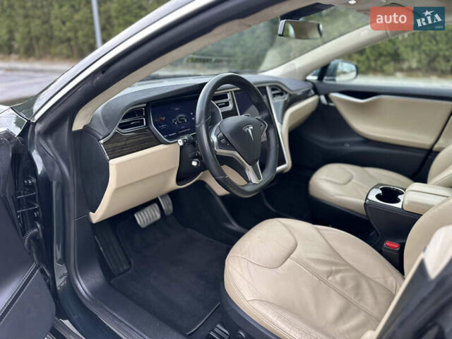 Зеленый Тесла Модель С, объемом двигателя 0 л и пробегом 240 тыс. км за 12499 $, фото 11 на Automoto.ua
