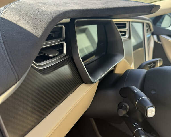 Зелений Тесла Модель С, об'ємом двигуна 0 л та пробігом 165 тис. км за 15300 $, фото 15 на Automoto.ua