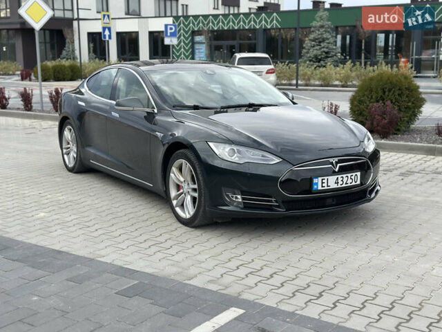 Зеленый Тесла Модель С, объемом двигателя 0 л и пробегом 240 тыс. км за 12499 $, фото 2 на Automoto.ua
