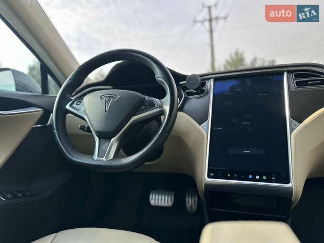 Зелений Тесла Модель С, об'ємом двигуна 0 л та пробігом 165 тис. км за 15300 $, фото 10 на Automoto.ua