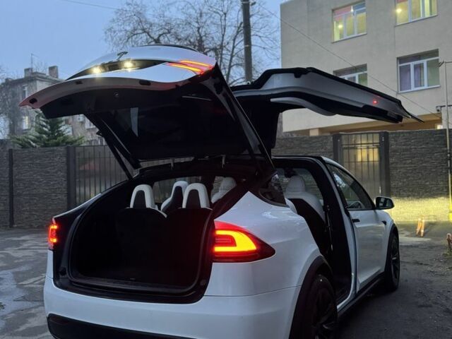 Тесла Модель Х 2020 в Одессе на Automoto.ua Белый Тесла Модель Х, объемом двигателя 0 л и пробегом 197 тыс. км за 27000 $, фото 10 на Automoto.ua