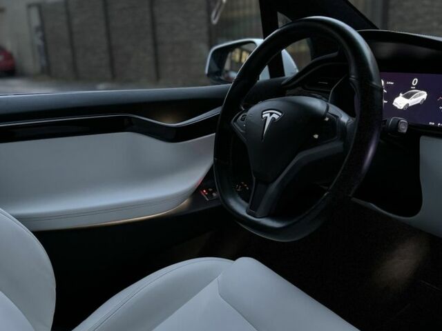 Тесла Модель Х 2020 в Одессе на Automoto.ua Белый Тесла Модель Х, объемом двигателя 0 л и пробегом 197 тыс. км за 27000 $, фото 3 на Automoto.ua