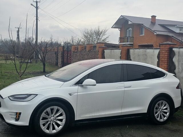 Белый Тесла Модель Х, объемом двигателя 0 л и пробегом 160 тыс. км за 19000 $, фото 9 на Automoto.ua