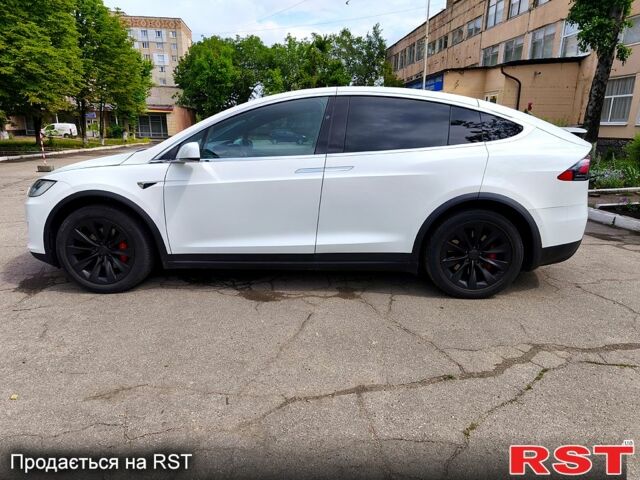 Білий Тесла Модель Х, об'ємом двигуна 0.33 л та пробігом 140 тис. км за 28500 $, фото 1 на Automoto.ua