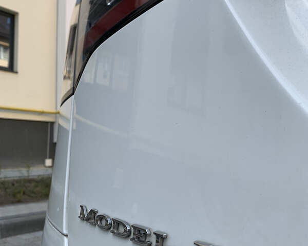 Білий Тесла Модель Х, об'ємом двигуна 0 л та пробігом 260 тис. км за 18500 $, фото 32 на Automoto.ua