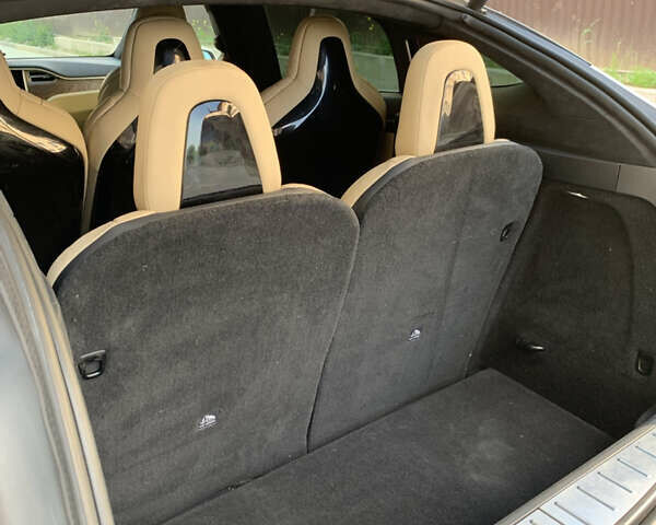 Белый Тесла Модель Х, объемом двигателя 0 л и пробегом 260 тыс. км за 19300 $, фото 35 на Automoto.ua