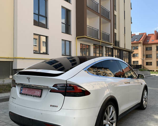 Білий Тесла Модель Х, об'ємом двигуна 0 л та пробігом 260 тис. км за 18500 $, фото 14 на Automoto.ua