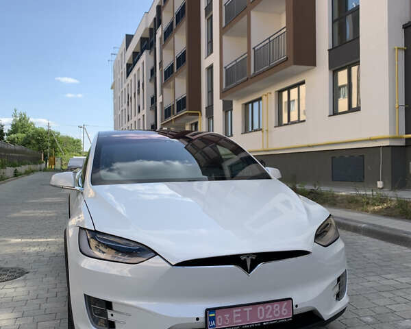 Білий Тесла Модель Х, об'ємом двигуна 0 л та пробігом 260 тис. км за 18500 $, фото 5 на Automoto.ua