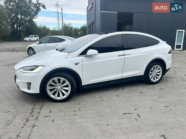 Білий Тесла Модель Х, об'ємом двигуна 0 л та пробігом 98 тис. км за 19200 $, фото 1 на Automoto.ua