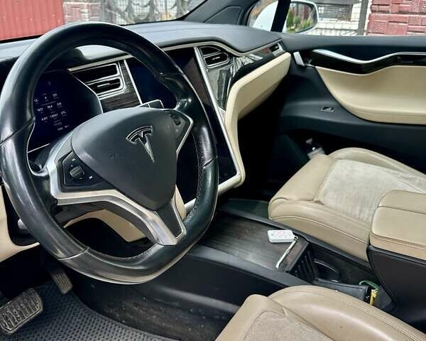 Білий Тесла Модель Х, об'ємом двигуна 0 л та пробігом 78 тис. км за 21000 $, фото 7 на Automoto.ua
