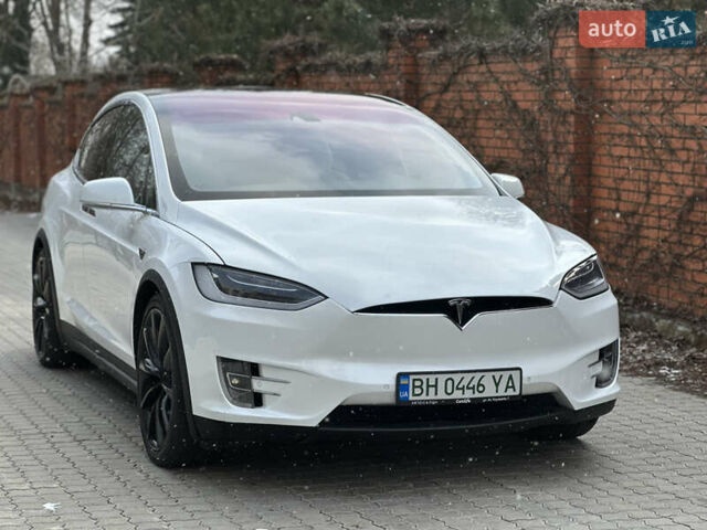 Белый Тесла Модель Х, объемом двигателя 0 л и пробегом 45 тыс. км за 26000 $, фото 3 на Automoto.ua