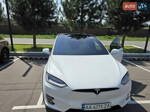 Білий Тесла Модель Х, об'ємом двигуна 0 л та пробігом 180 тис. км за 25000 $, фото 13 на Automoto.ua