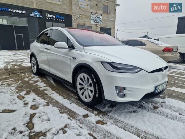 Білий Тесла Модель Х, об'ємом двигуна 0 л та пробігом 163 тис. км за 20900 $, фото 2 на Automoto.ua