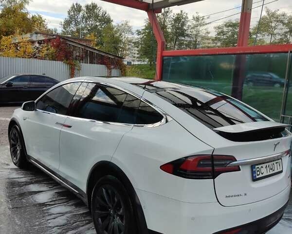 Білий Тесла Модель Х, об'ємом двигуна 0 л та пробігом 143 тис. км за 24600 $, фото 8 на Automoto.ua