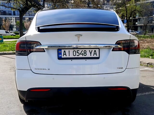 Белый Тесла Модель Х, объемом двигателя 0 л и пробегом 160 тыс. км за 25000 $, фото 2 на Automoto.ua