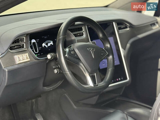 Білий Тесла Модель Х, об'ємом двигуна 0 л та пробігом 125 тис. км за 21000 $, фото 37 на Automoto.ua