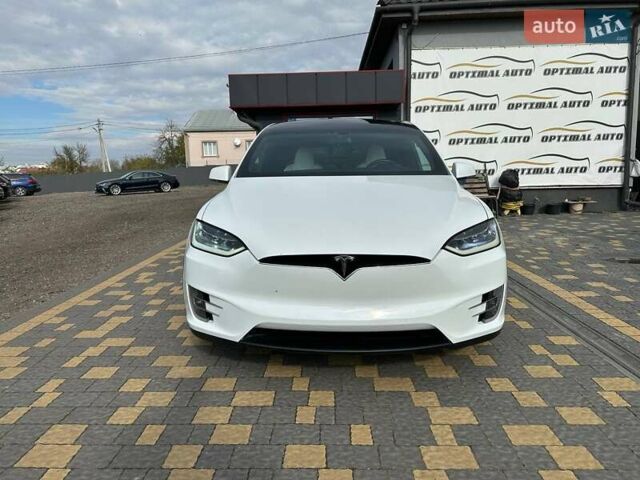 Білий Тесла Модель Х, об'ємом двигуна 0 л та пробігом 147 тис. км за 19750 $, фото 1 на Automoto.ua