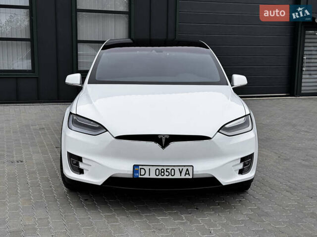 Белый Тесла Модель Х, объемом двигателя 0 л и пробегом 71 тыс. км за 24000 $, фото 13 на Automoto.ua