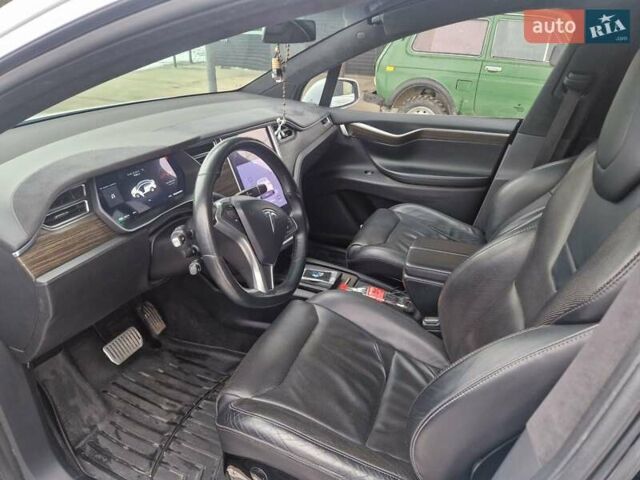 Білий Тесла Модель Х, об'ємом двигуна 0 л та пробігом 163 тис. км за 20900 $, фото 10 на Automoto.ua