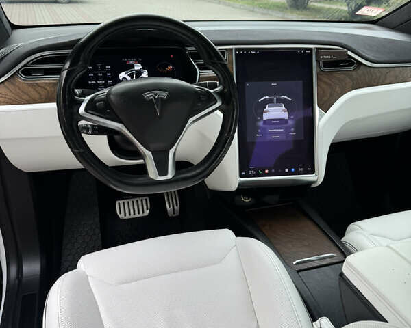Білий Тесла Модель Х, об'ємом двигуна 0 л та пробігом 150 тис. км за 22500 $, фото 11 на Automoto.ua