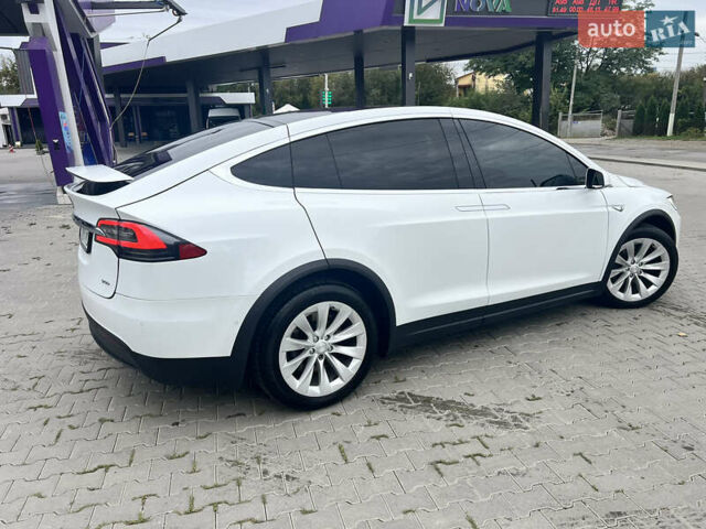 Білий Тесла Модель Х, об'ємом двигуна 0 л та пробігом 98 тис. км за 19200 $, фото 4 на Automoto.ua