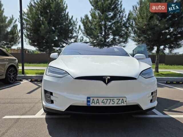 Білий Тесла Модель Х, об'ємом двигуна 0 л та пробігом 180 тис. км за 25000 $, фото 7 на Automoto.ua