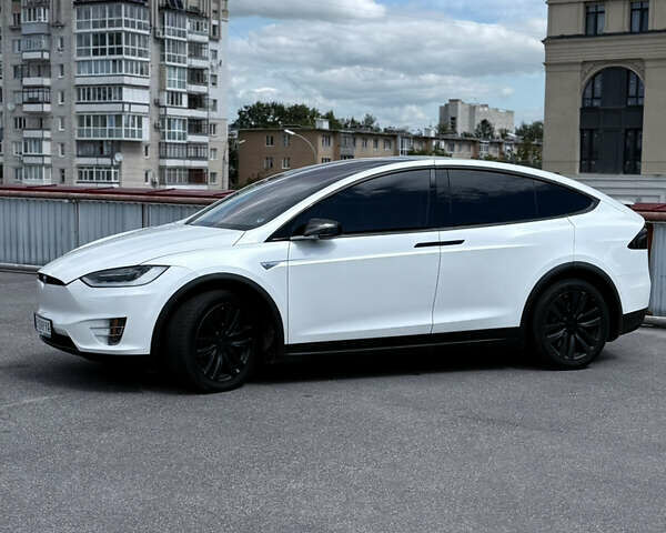 Білий Тесла Модель Х, об'ємом двигуна 0 л та пробігом 118 тис. км за 27900 $, фото 3 на Automoto.ua