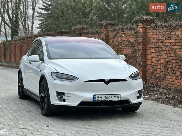 Белый Тесла Модель Х, объемом двигателя 0 л и пробегом 45 тыс. км за 26000 $, фото 20 на Automoto.ua